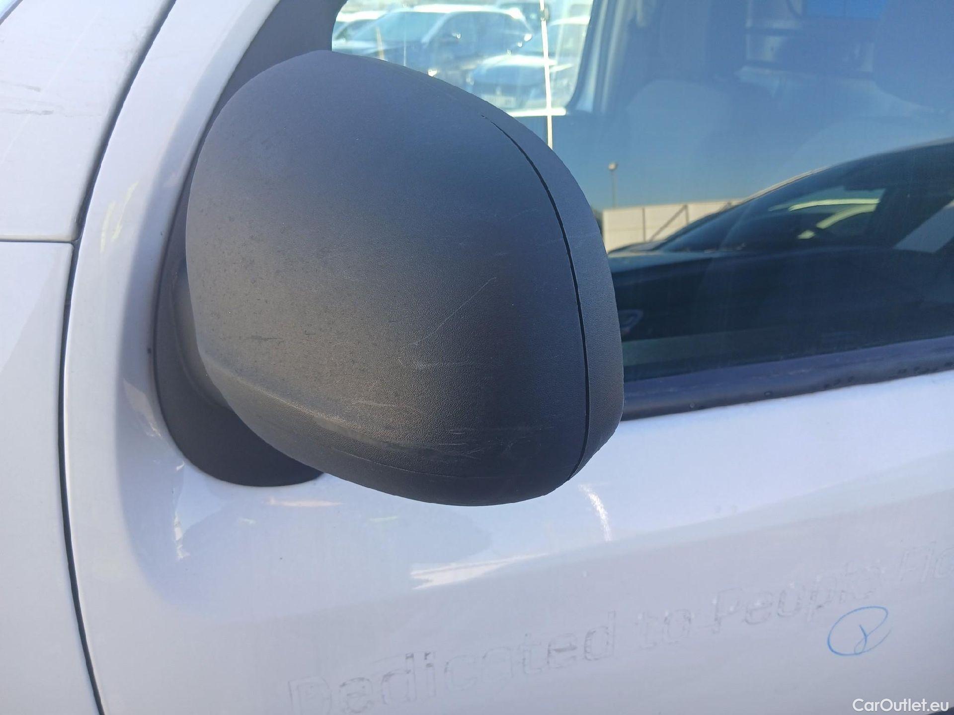  Renault  Kangoo RENAULT  Furgón/2013/4P/furgón derivado de turismo Maxi 2p Blue dCi 70 kW (95CV) #23