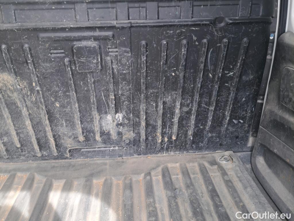  Peugeot  Partner PEUGEOT  / 2018 / 3P / furgón derivado de turismo Pro Standard 1000kg BlueHDi 73kW #57