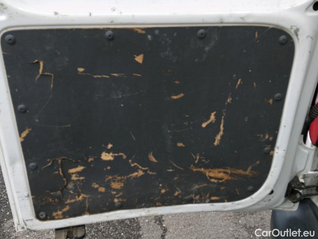  Volkswagen  Caddy VOLKSWAGEN  VU 4p 3G furgón derivado de t Furgón 2.0 TDI 110cv 4motion 4p #39