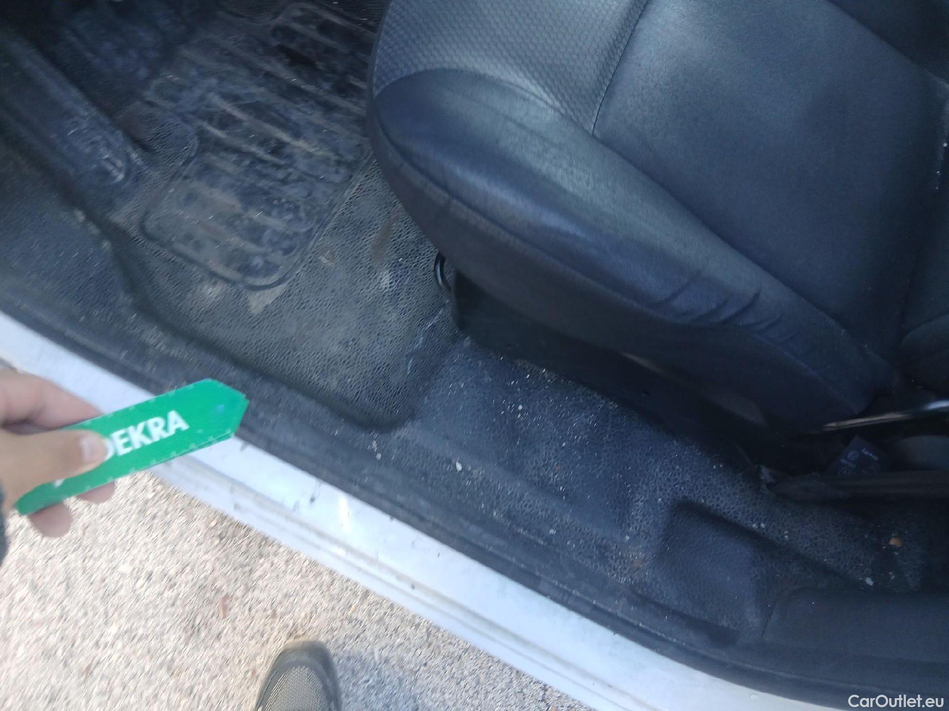  Renault  Kangoo RENAULT  Furgón/2013/4P/furgón derivado de turismo Maxi 2p Blue dCi 70 kW (95CV) #11