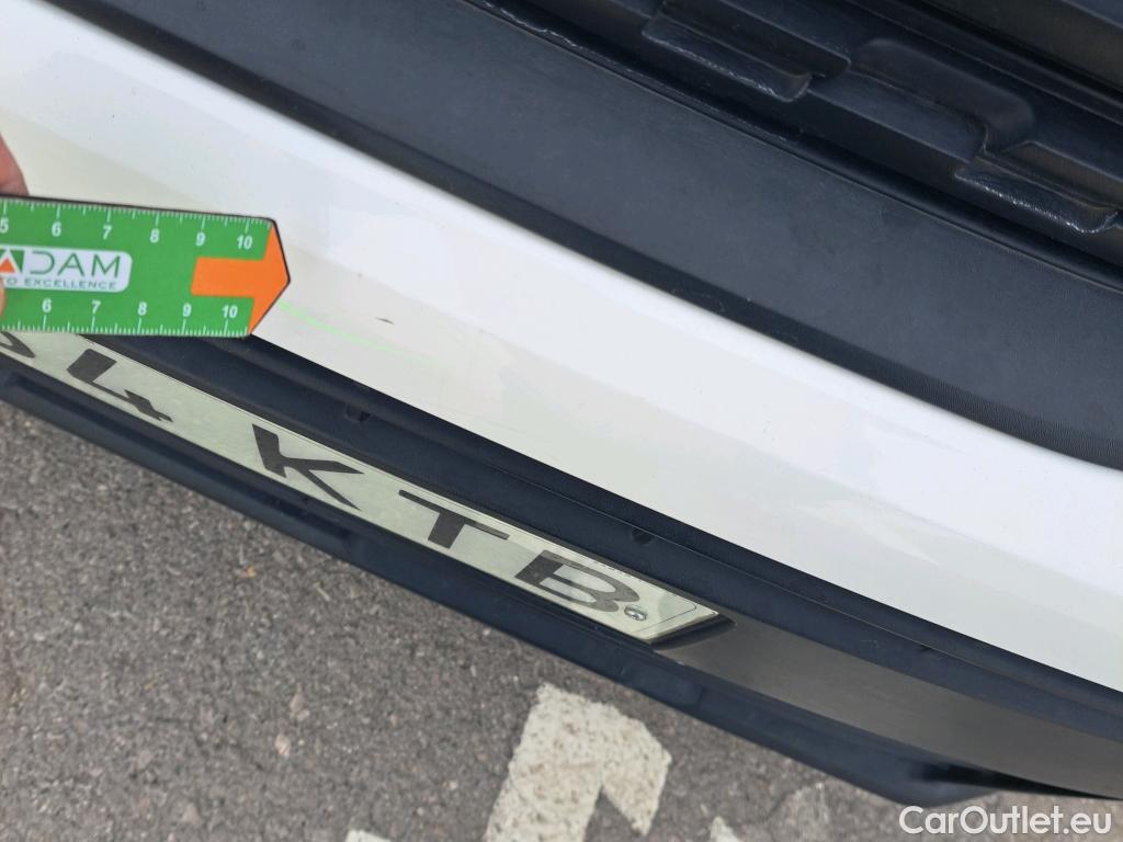  Peugeot  Partner PEUGEOT  / 2018 / 3P / furgón derivado de turismo Pro Standard 1000kg BlueHDi 73kW #84