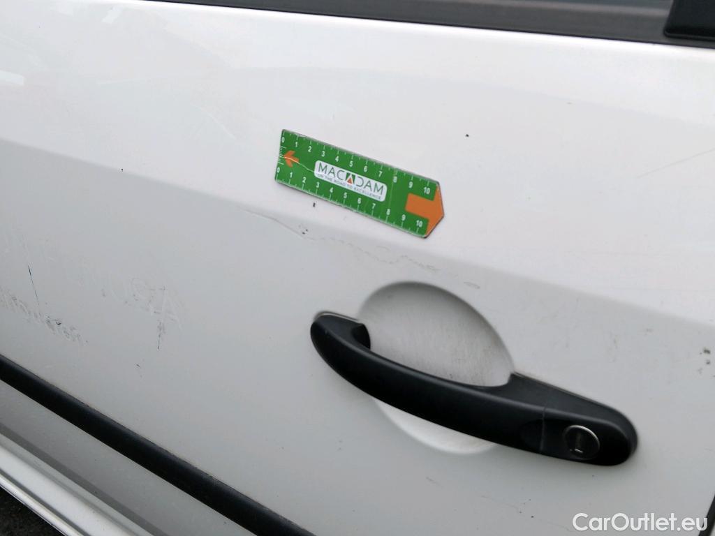  Volkswagen  Caddy VOLKSWAGEN  VU 4p 3G furgón derivado de t Furgón 2.0 TDI 110cv 4motion 4p #20