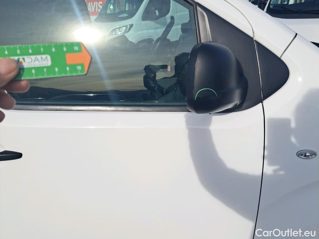  Peugeot  Expert PEUGEOT  / 2016 / 4P / furgón Furgón Premium 1.5 BlueHDi 100 Standard (AC) #70