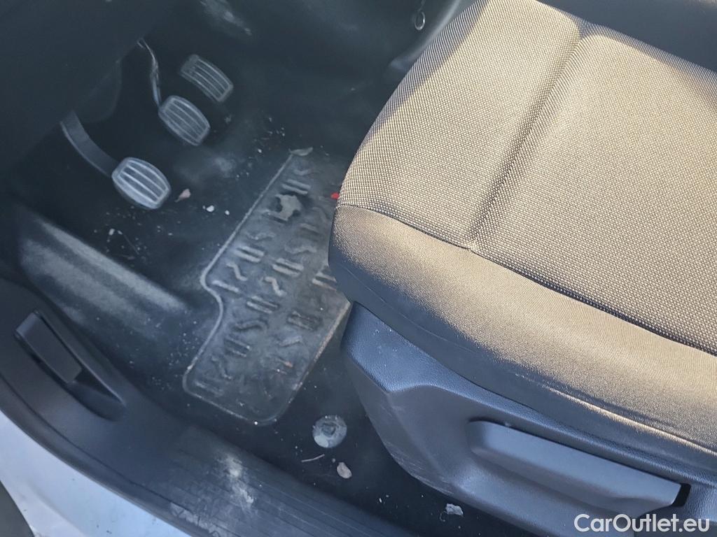  Toyota  Proace TOYOTA  City / 2020 / 4P / combi 1.5D 75kW (100CV) GX L1 #39