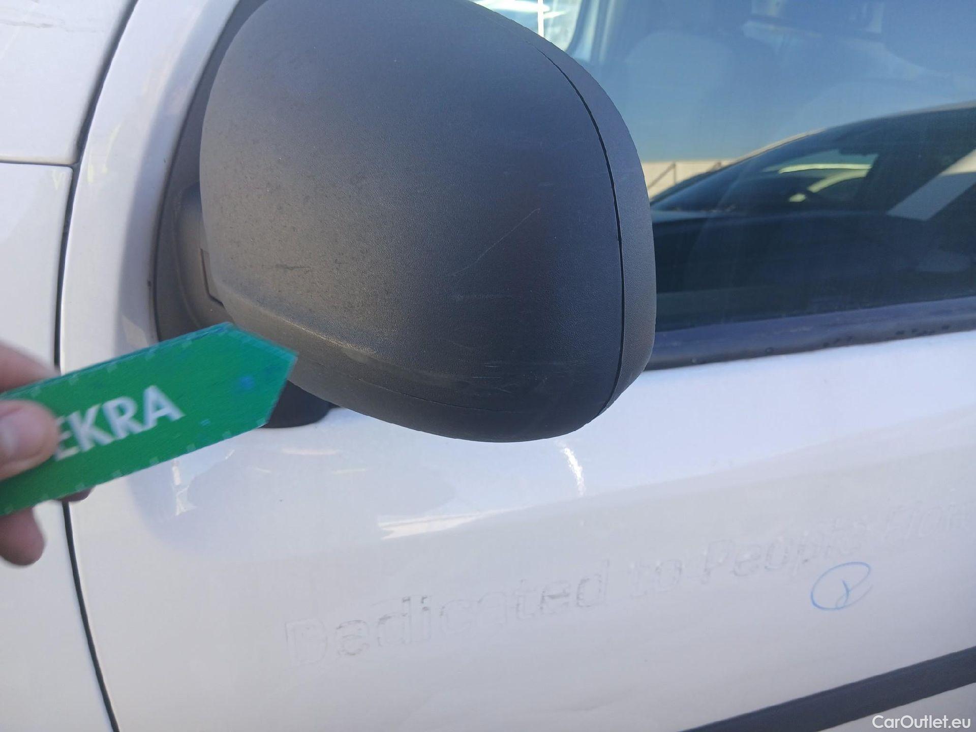  Renault  Kangoo RENAULT  Furgón/2013/4P/furgón derivado de turismo Maxi 2p Blue dCi 70 kW (95CV) #22