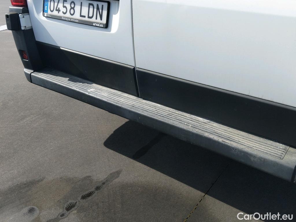  Peugeot  Boxer PEUGEOT  / 2014 / 4P / combi Combi 5/9 Pl 330 L1H1 BlueHDi 88KW (120) #13