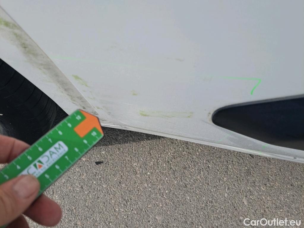  Peugeot  Partner PEUGEOT  / 2018 / 3P / furgón derivado de turismo Pro Standard 1000kg BlueHDi 73kW #24