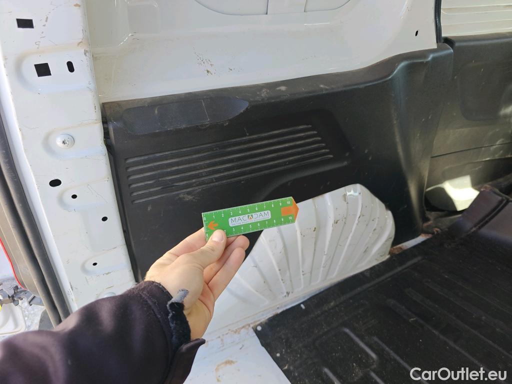  Peugeot  RIFTER PEUGEOT Partner / 2023 / 4P / furgón derivado de turismo Standard 600kg BlueHDi 73kW #3