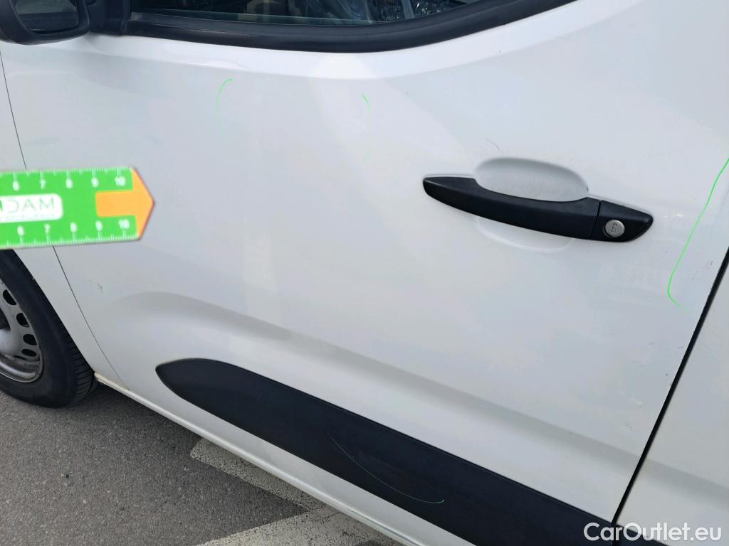  Peugeot  Partner PEUGEOT  / 2018 / 3P / furgón derivado de turismo Pro Standard 1000kg BlueHDi 73kW #94