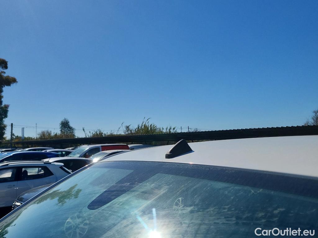  Opel  Vivaro OPEL  / 2019 / 4P / furgón 1.5 Diésel 88kW (120CV) M Std Select #66