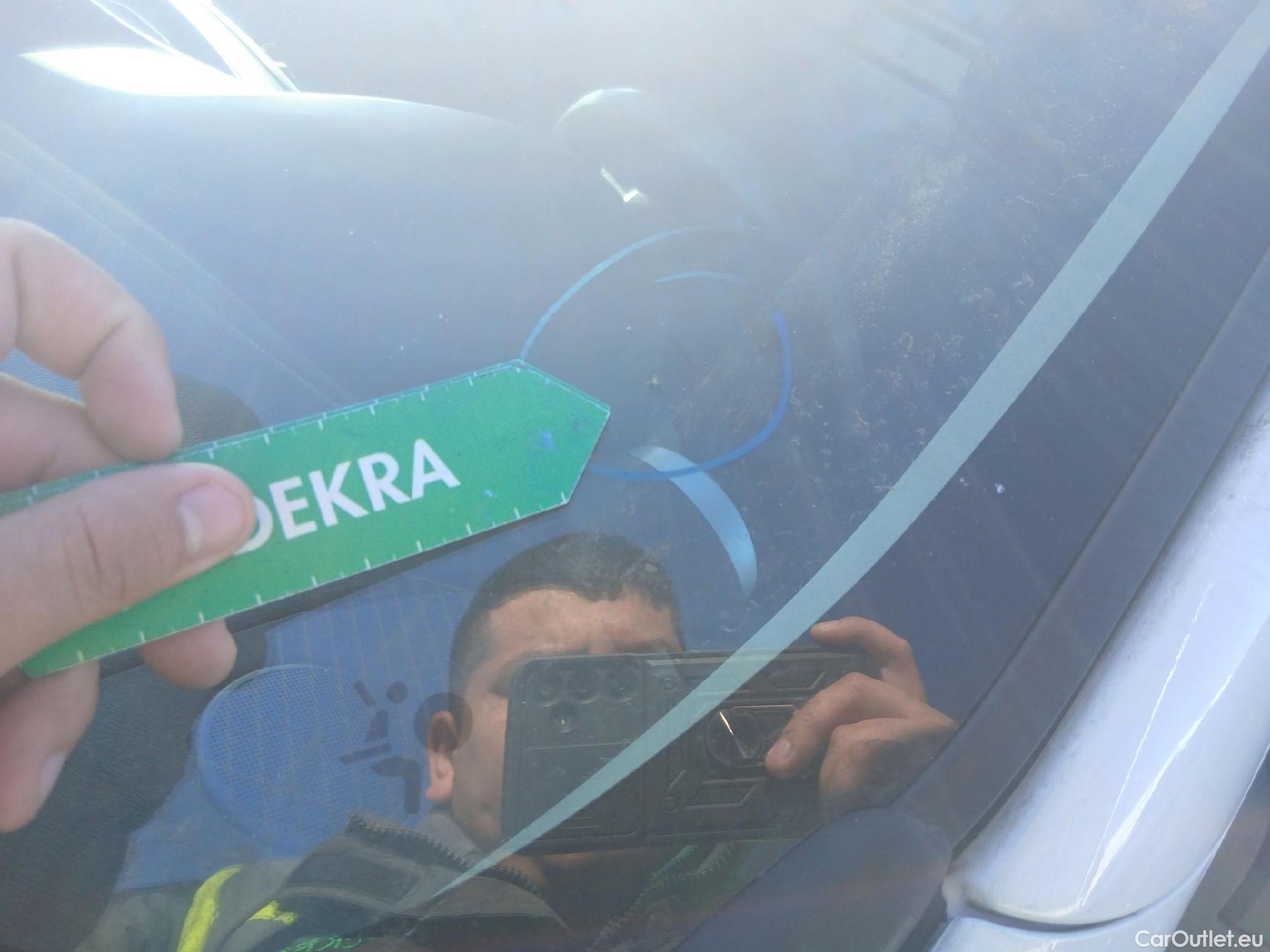  Renault  Kangoo RENAULT  Furgón/2013/4P/furgón derivado de turismo Maxi 2p Blue dCi 70 kW (95CV) #21