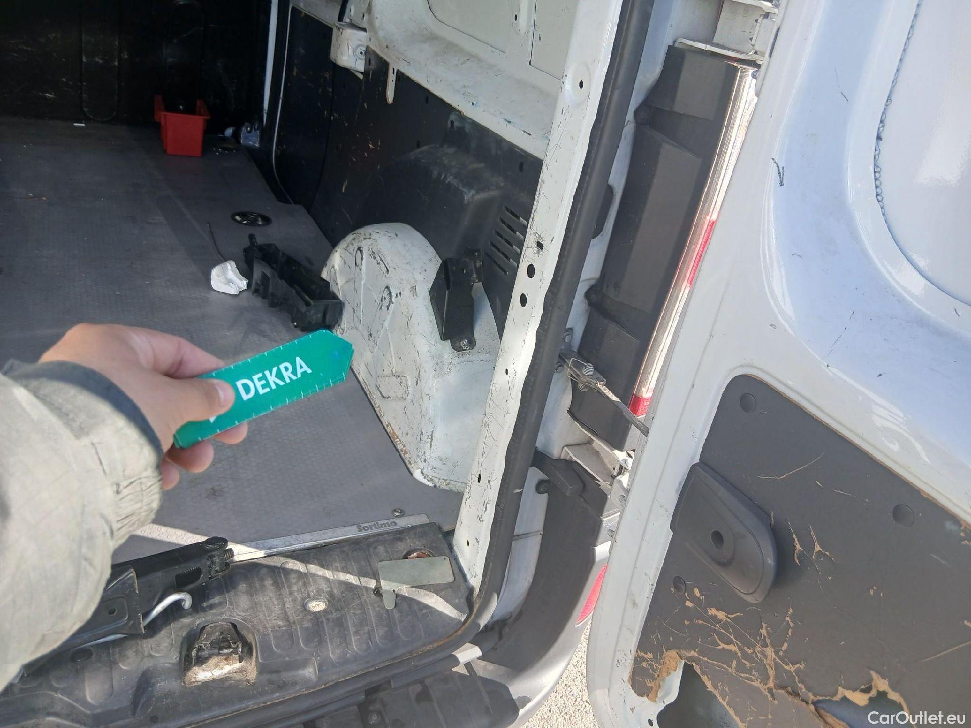  Renault  Kangoo RENAULT  Furgón/2013/4P/furgón derivado de turismo Maxi 2p Blue dCi 70 kW (95CV) #2