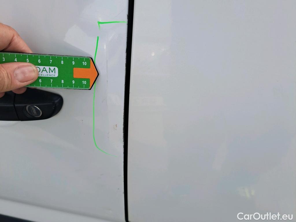  Peugeot  Partner PEUGEOT  / 2018 / 3P / furgón derivado de turismo Pro Standard 1000kg BlueHDi 73kW #49