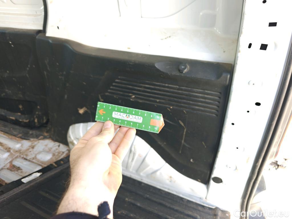  Peugeot  RIFTER PEUGEOT Partner / 2023 / 4P / furgón derivado de turismo Standard 600kg BlueHDi 73kW #74