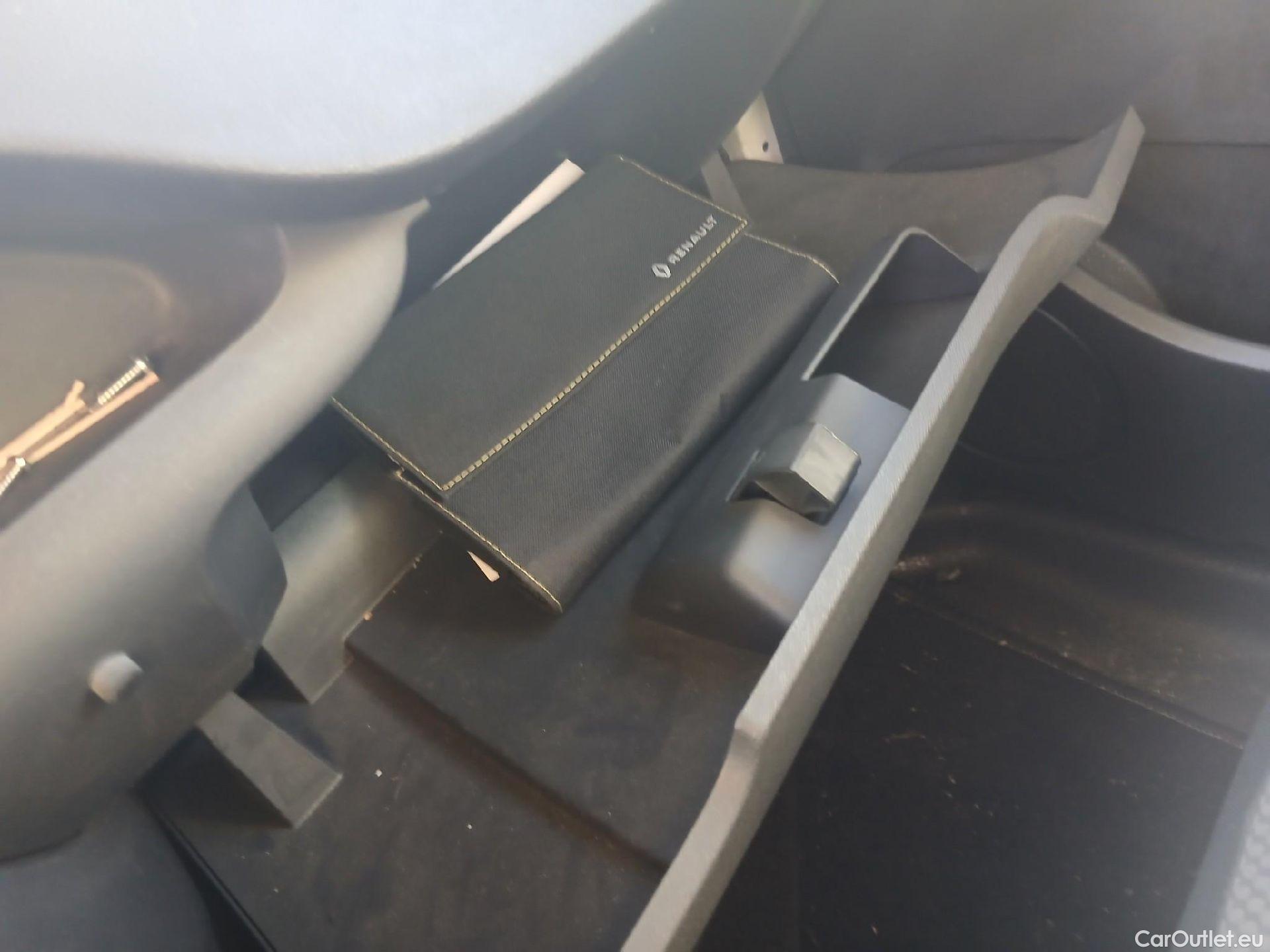  Renault  Kangoo RENAULT  Furgón/2013/4P/furgón derivado de turismo Maxi 2p Blue dCi 70 kW (95CV) #1