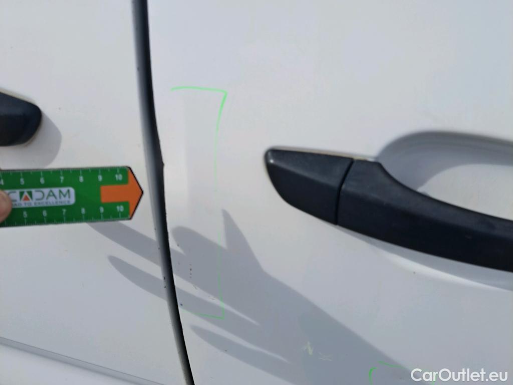  Peugeot  Partner PEUGEOT  / 2018 / 3P / furgón derivado de turismo Pro Standard 1000kg BlueHDi 73kW #36