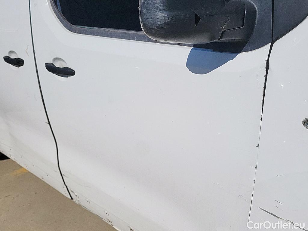  Opel  Vivaro OPEL  / 2019 / 4P / furgón 1.5 Diésel 88kW (120CV) M Std Select #17