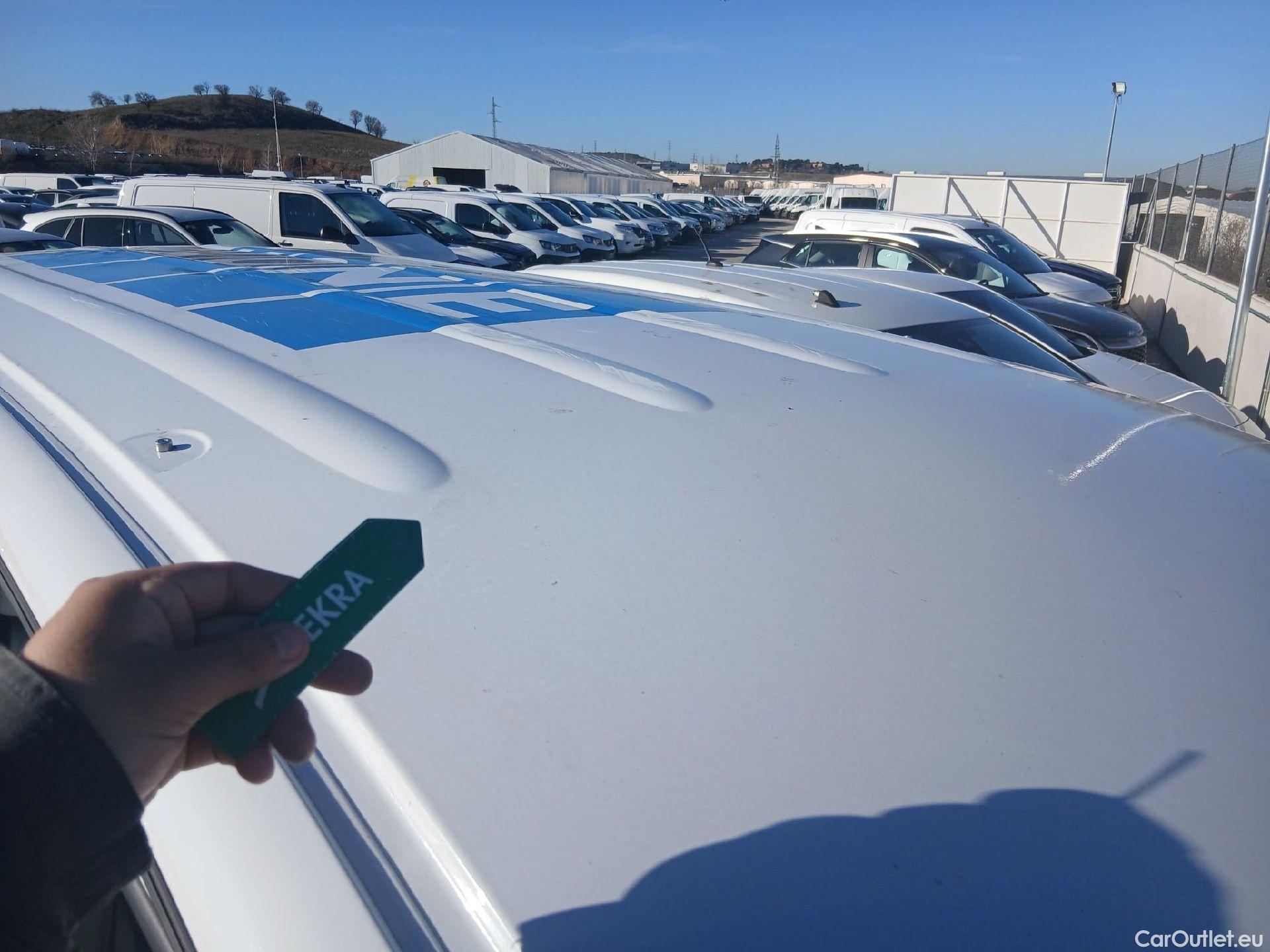  Renault  Kangoo RENAULT  Furgón/2013/4P/furgón derivado de turismo Maxi 2p Blue dCi 70 kW (95CV) #41