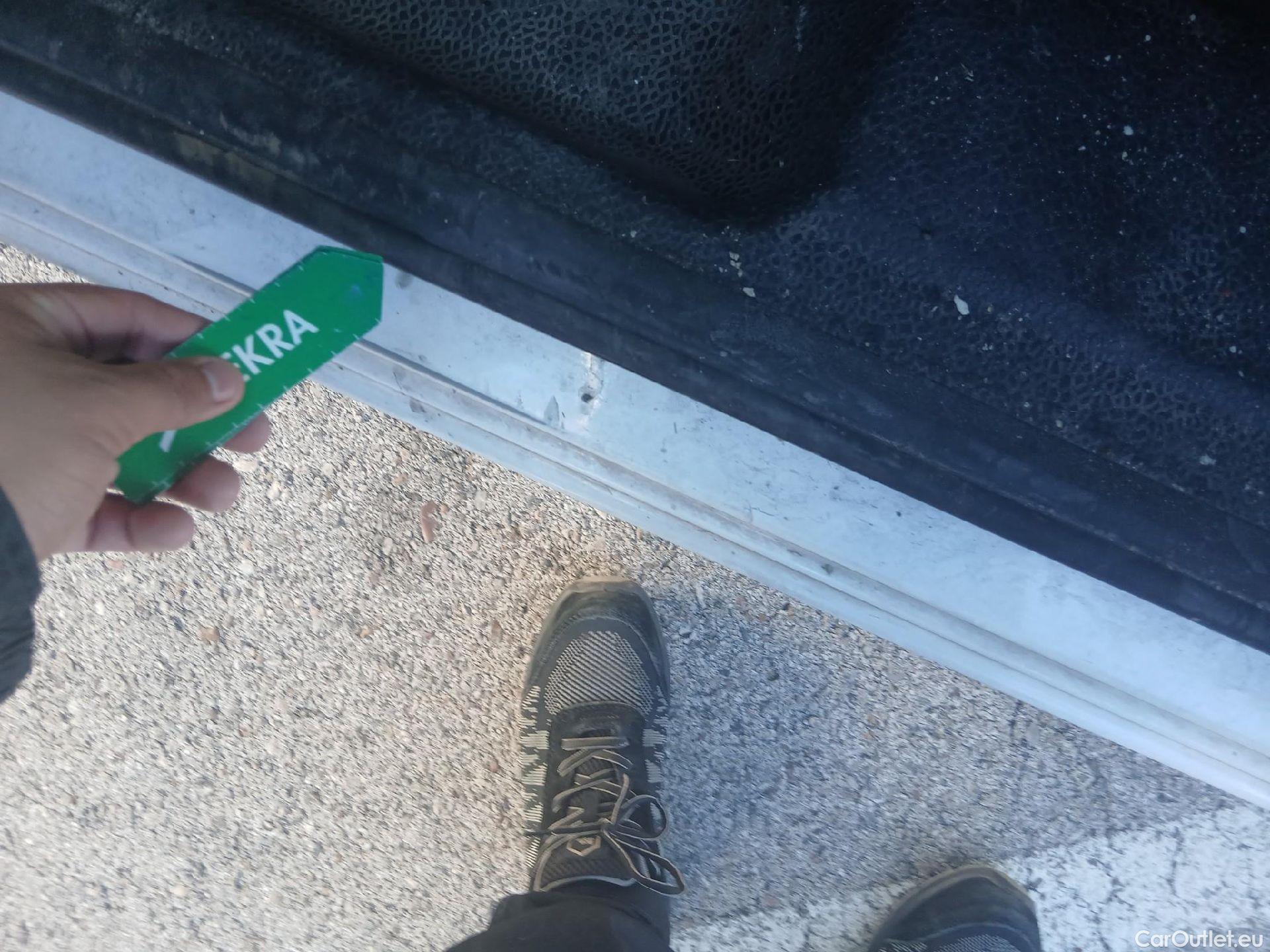  Renault  Kangoo RENAULT  Furgón/2013/4P/furgón derivado de turismo Maxi 2p Blue dCi 70 kW (95CV) #12