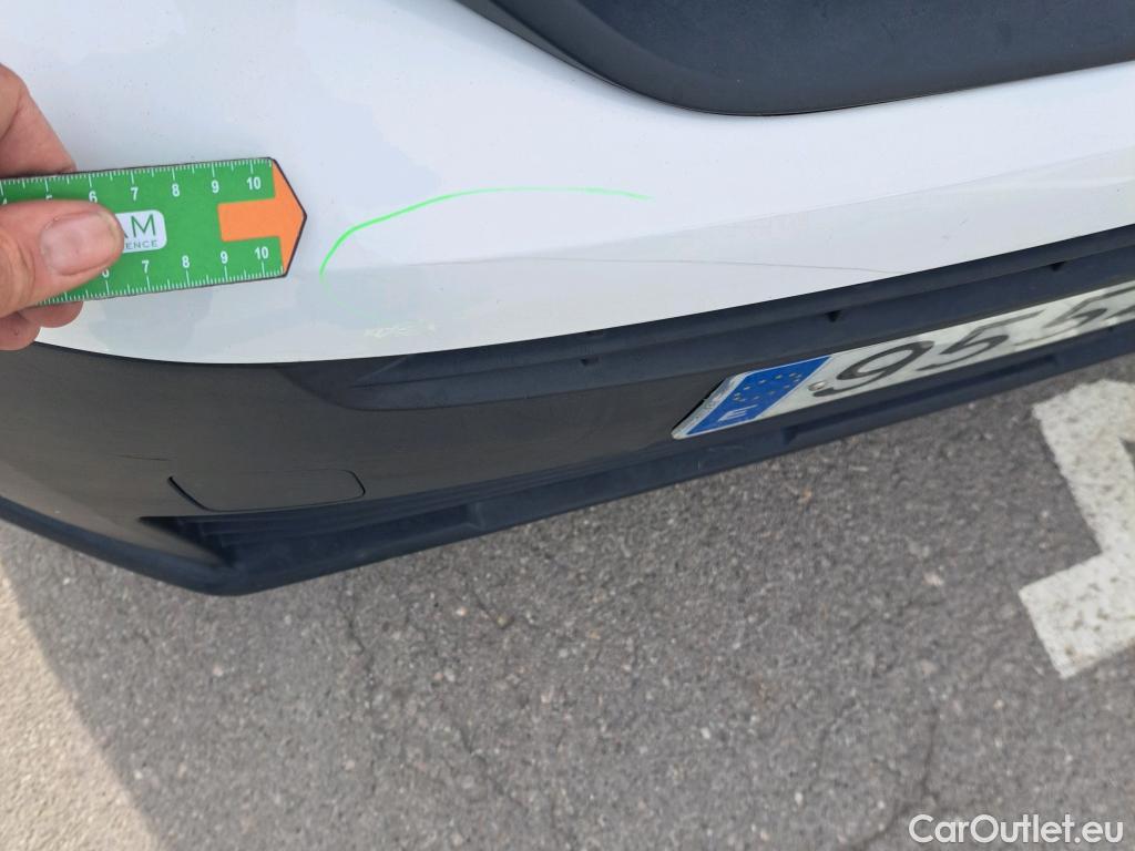  Peugeot  Partner PEUGEOT  / 2018 / 3P / furgón derivado de turismo Pro Standard 1000kg BlueHDi 73kW #85