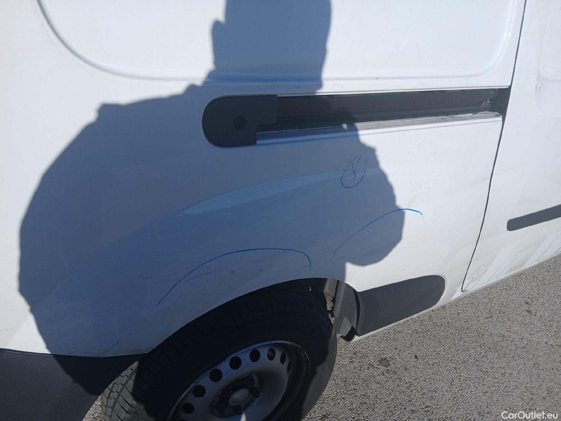  Renault  Kangoo RENAULT  Furgón/2013/4P/furgón derivado de turismo Maxi 2p Blue dCi 70 kW (95CV) #35