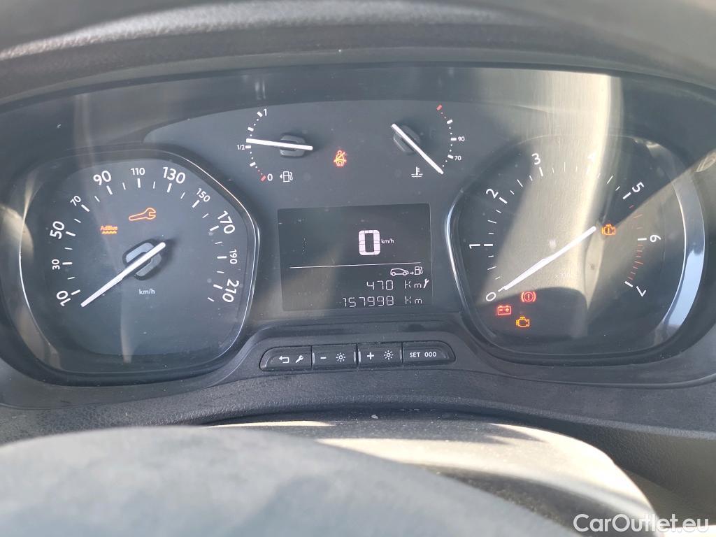  Opel  Vivaro OPEL  / 2019 / 4P / furgón 1.5 Diésel 88kW (120CV) M Std Select #63