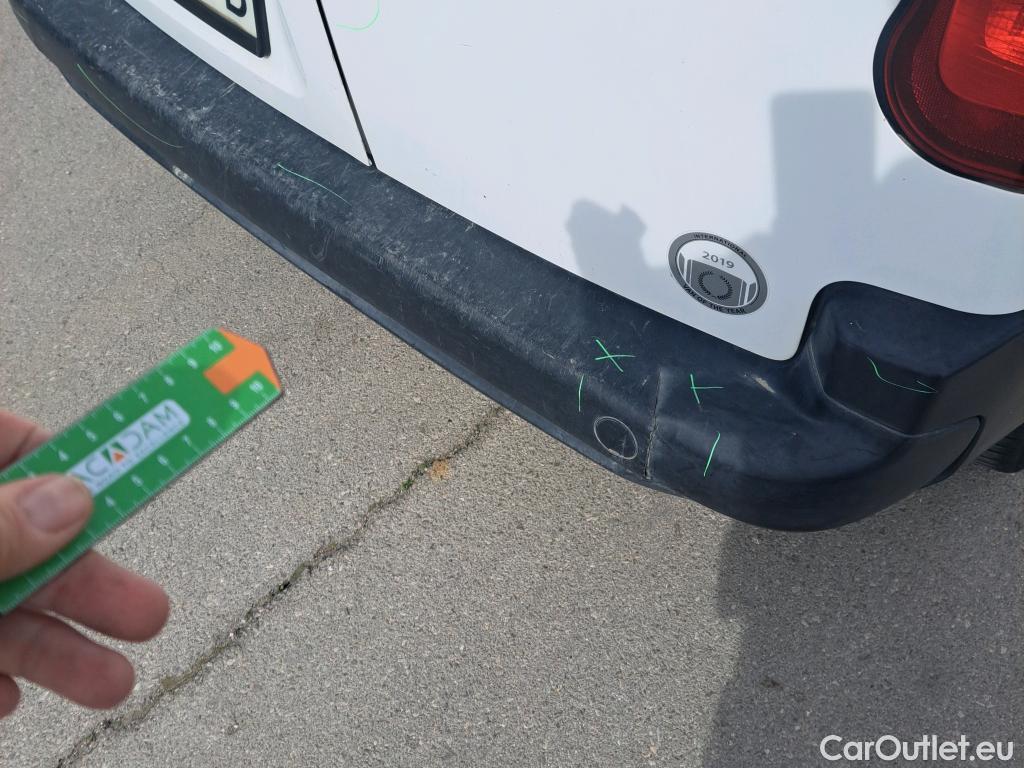  Peugeot  Partner PEUGEOT  / 2018 / 3P / furgón derivado de turismo Pro Standard 1000kg BlueHDi 73kW #44