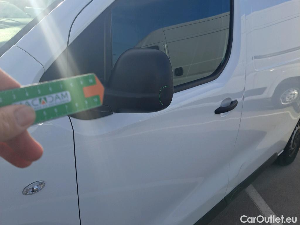  Peugeot  Expert PEUGEOT  / 2016 / 4P / furgón Furgón Premium 1.5 BlueHDi 100 Standard (AC) #62