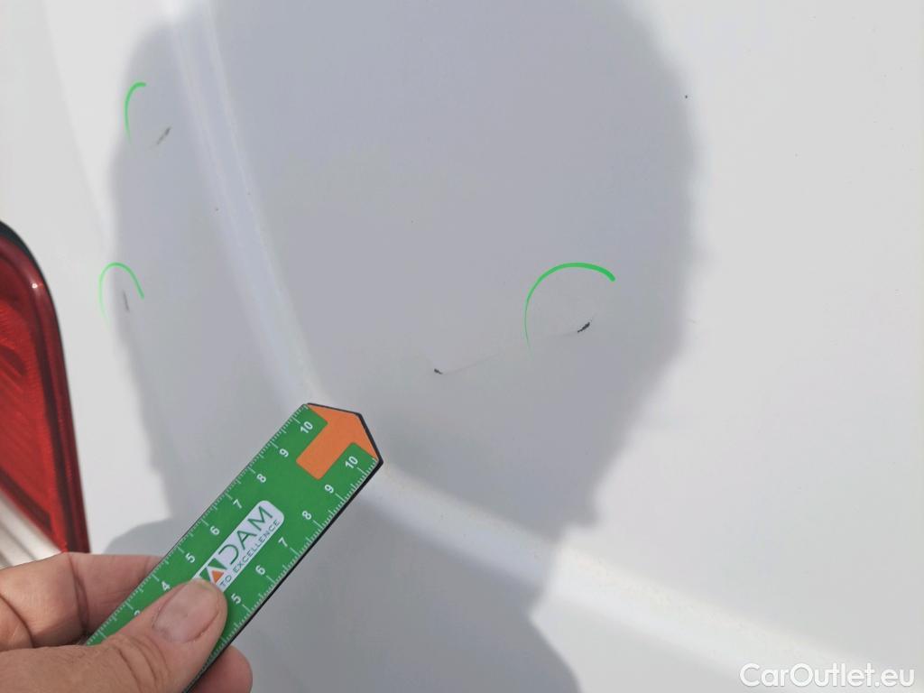  Peugeot  Partner PEUGEOT  / 2018 / 3P / furgón derivado de turismo Pro Standard 1000kg BlueHDi 73kW #30