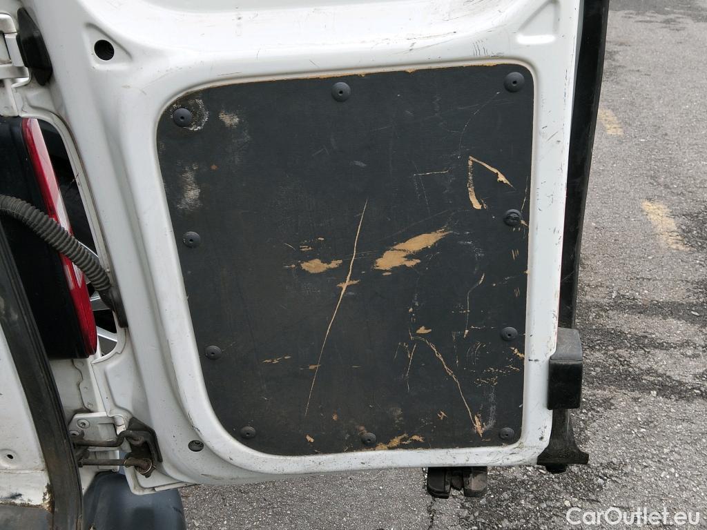  Volkswagen  Caddy VOLKSWAGEN  VU 4p 3G furgón derivado de t Furgón 2.0 TDI 110cv 4motion 4p #36