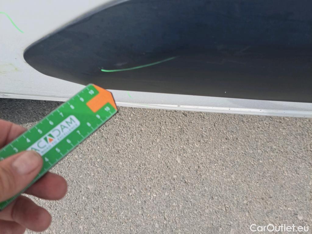  Peugeot  Partner PEUGEOT  / 2018 / 3P / furgón derivado de turismo Pro Standard 1000kg BlueHDi 73kW #91