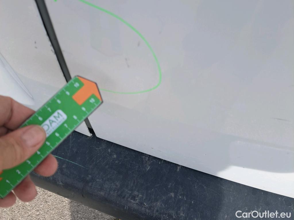  Peugeot  Partner PEUGEOT  / 2018 / 3P / furgón derivado de turismo Pro Standard 1000kg BlueHDi 73kW #52