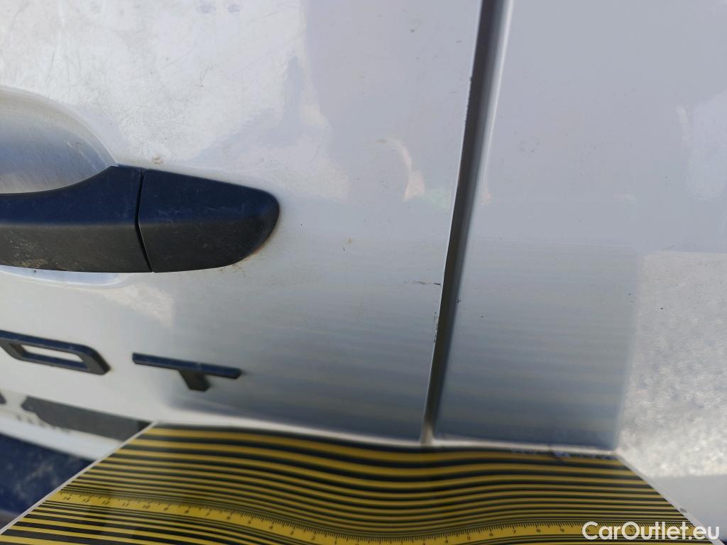  Peugeot  RIFTER PEUGEOT Partner / 2023 / 4P / furgón derivado de turismo Standard 600kg BlueHDi 73kW #78