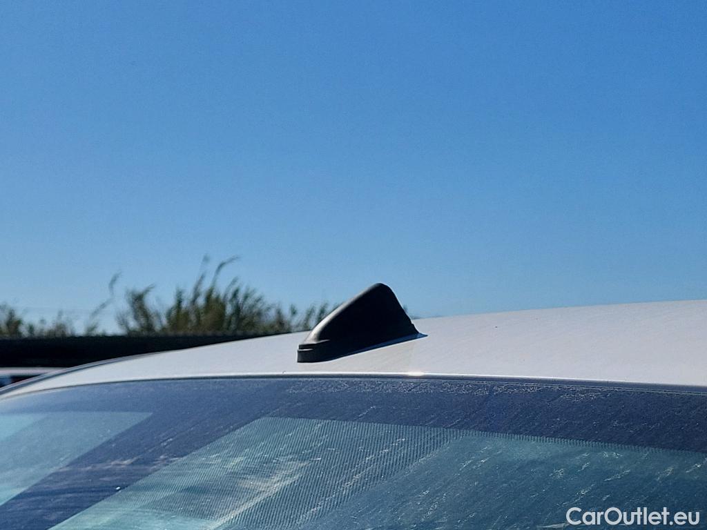  Opel  Vivaro OPEL  / 2019 / 4P / furgón 1.5 Diésel 88kW (120CV) M Std Select #67