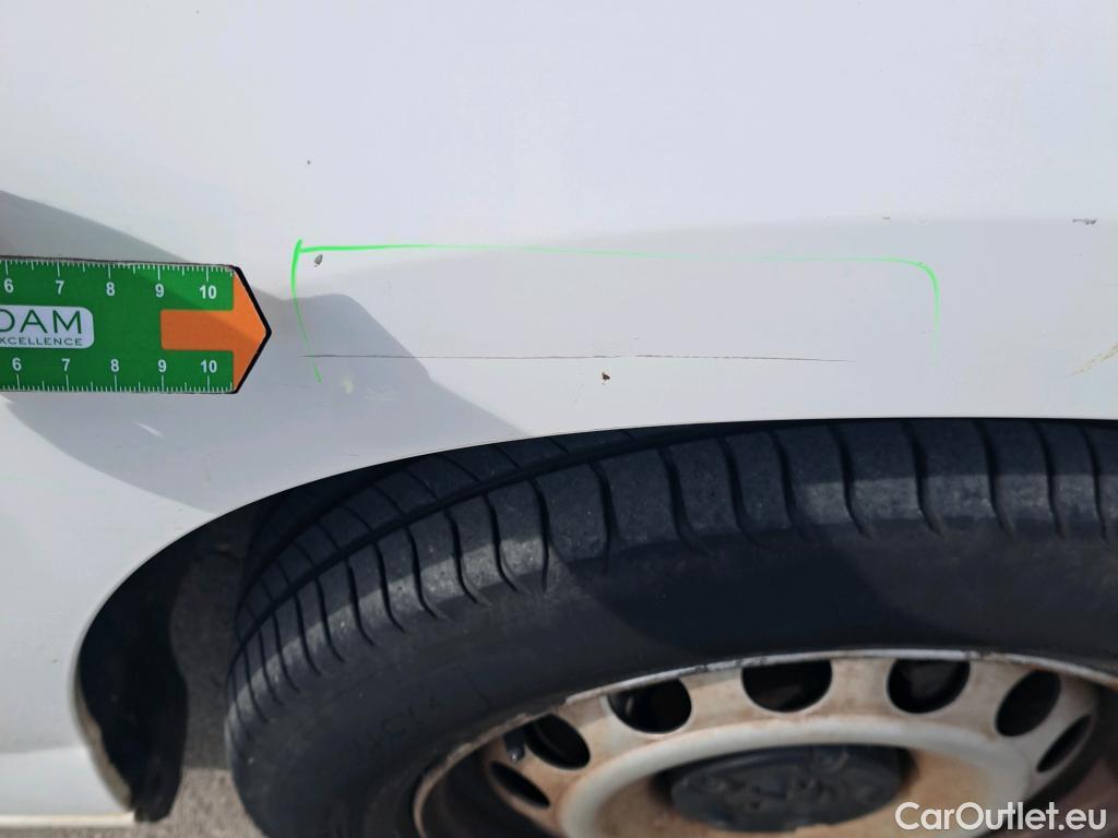  Peugeot  Partner PEUGEOT  / 2018 / 3P / furgón derivado de turismo Pro Standard 1000kg BlueHDi 73kW #43