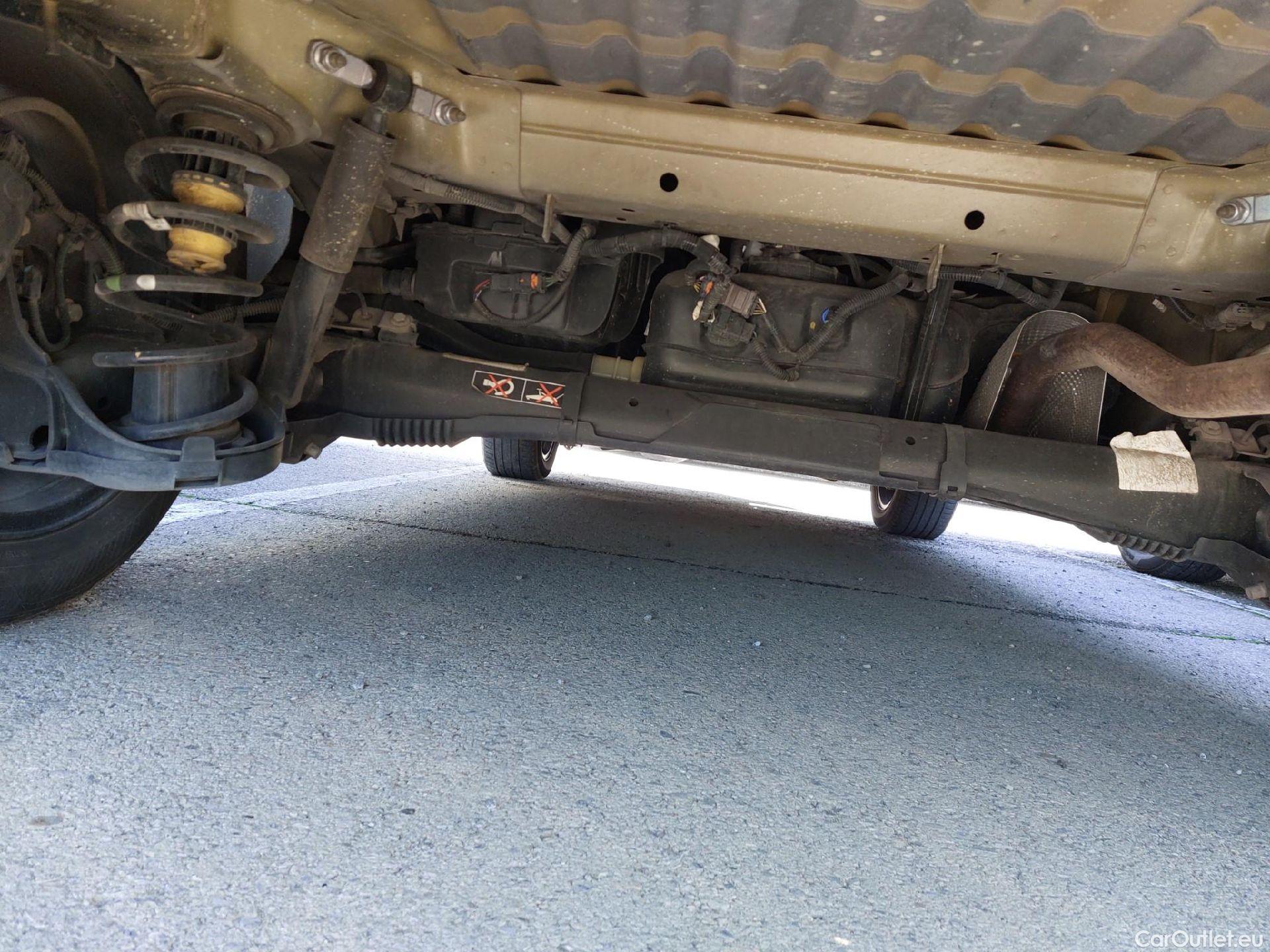  Peugeot  RIFTER PEUGEOT  / 2024 / 5P / combi  GT BlueHDi 130 EAT8 Standard (IND) #3