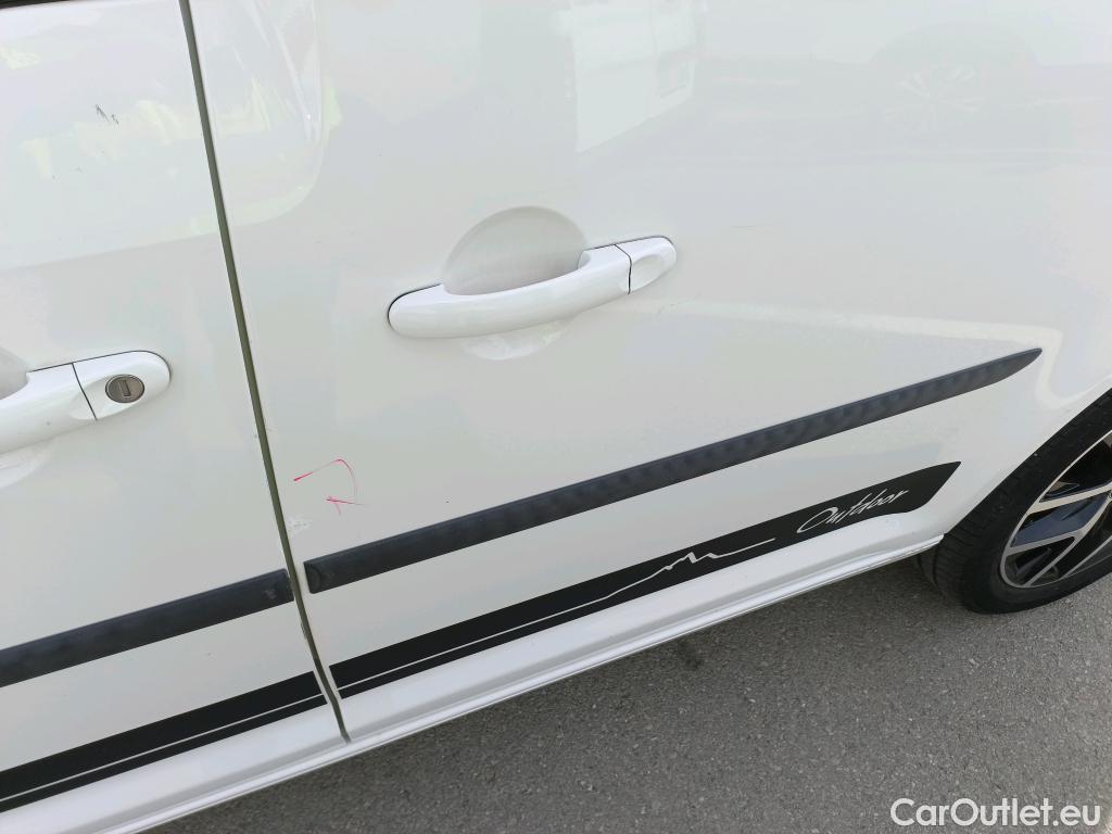  Volkswagen  Caddy VOLKSWAGEN  / 2015 / 5P / combi Outdoor 2.0 TDI 75kW (102CV) BMT DSG #8