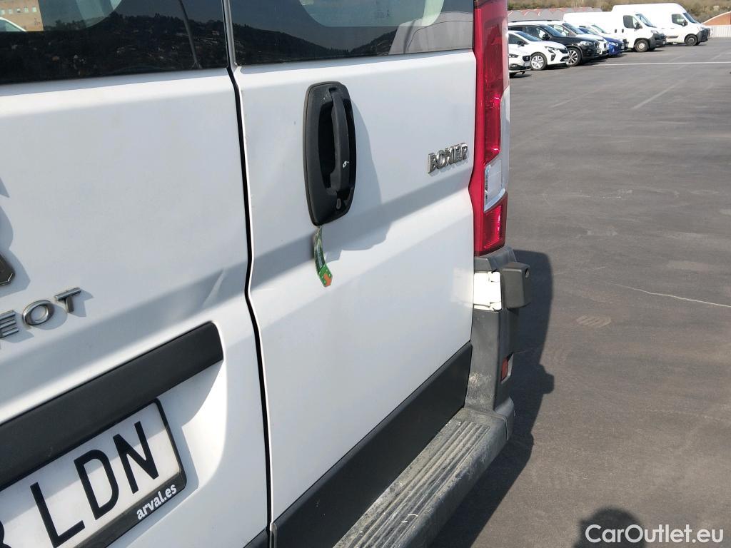  Peugeot  Boxer PEUGEOT  / 2014 / 4P / combi Combi 5/9 Pl 330 L1H1 BlueHDi 88KW (120) #19
