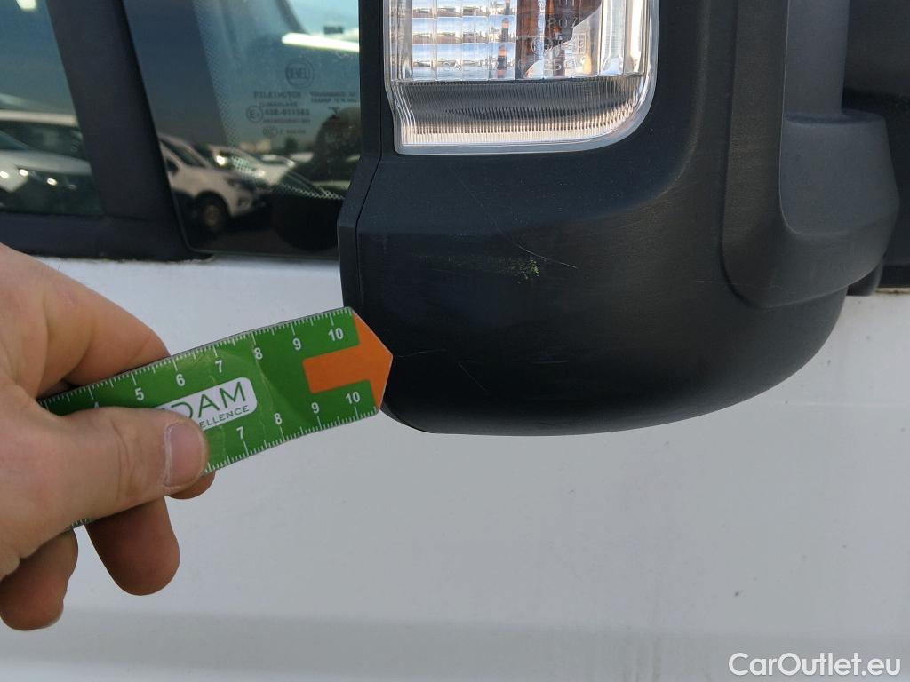  Peugeot  Boxer PEUGEOT  / 2014 / 4P / combi Combi 5/9 Pl 330 L1H1 BlueHDi 88KW (120) #28