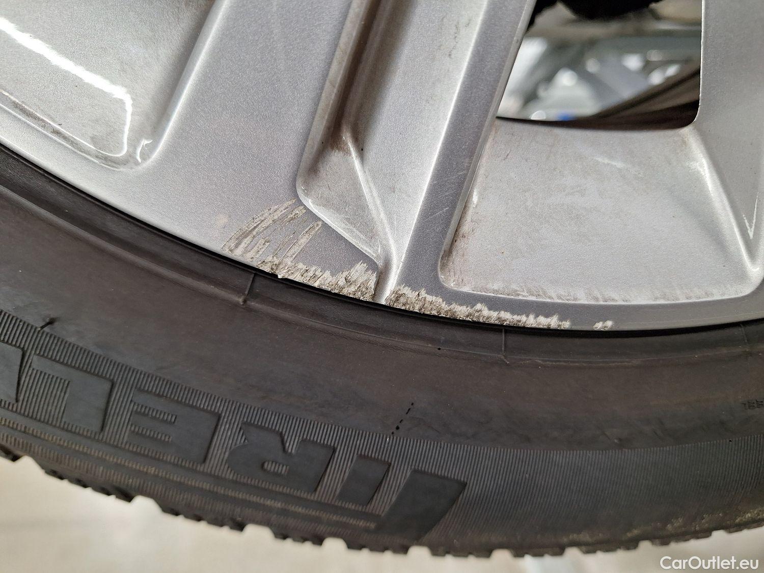  Peugeot  308 Peugeot,  FL'17, Peugeot  1.5 BlueHDi 130 S&S EAT8 Allure 5d #9