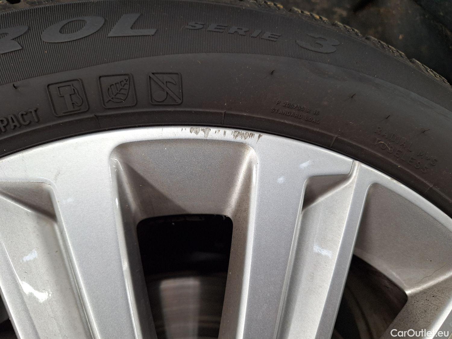  Peugeot  308 Peugeot,  FL'17, Peugeot  1.5 BlueHDi 130 S&S EAT8 Allure 5d #10