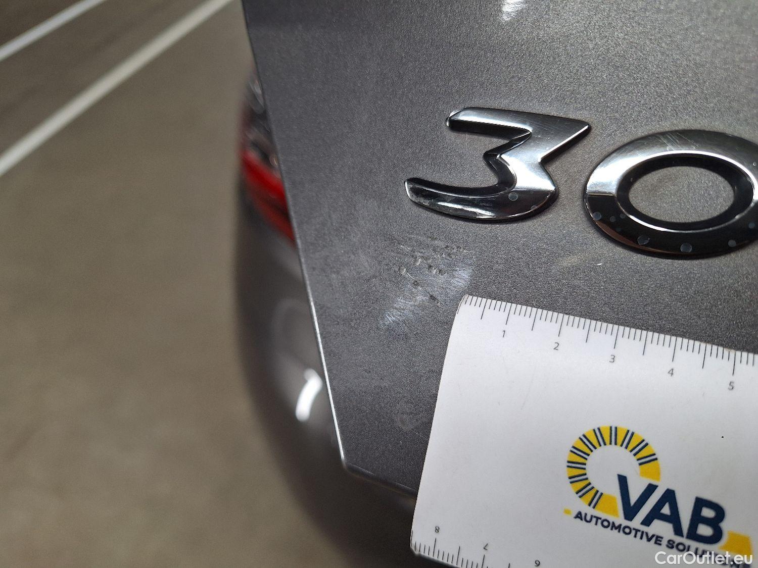  Peugeot  308 Peugeot,  FL'17, Peugeot  1.5 BlueHDi 130 S&S EAT8 Allure 5d #34