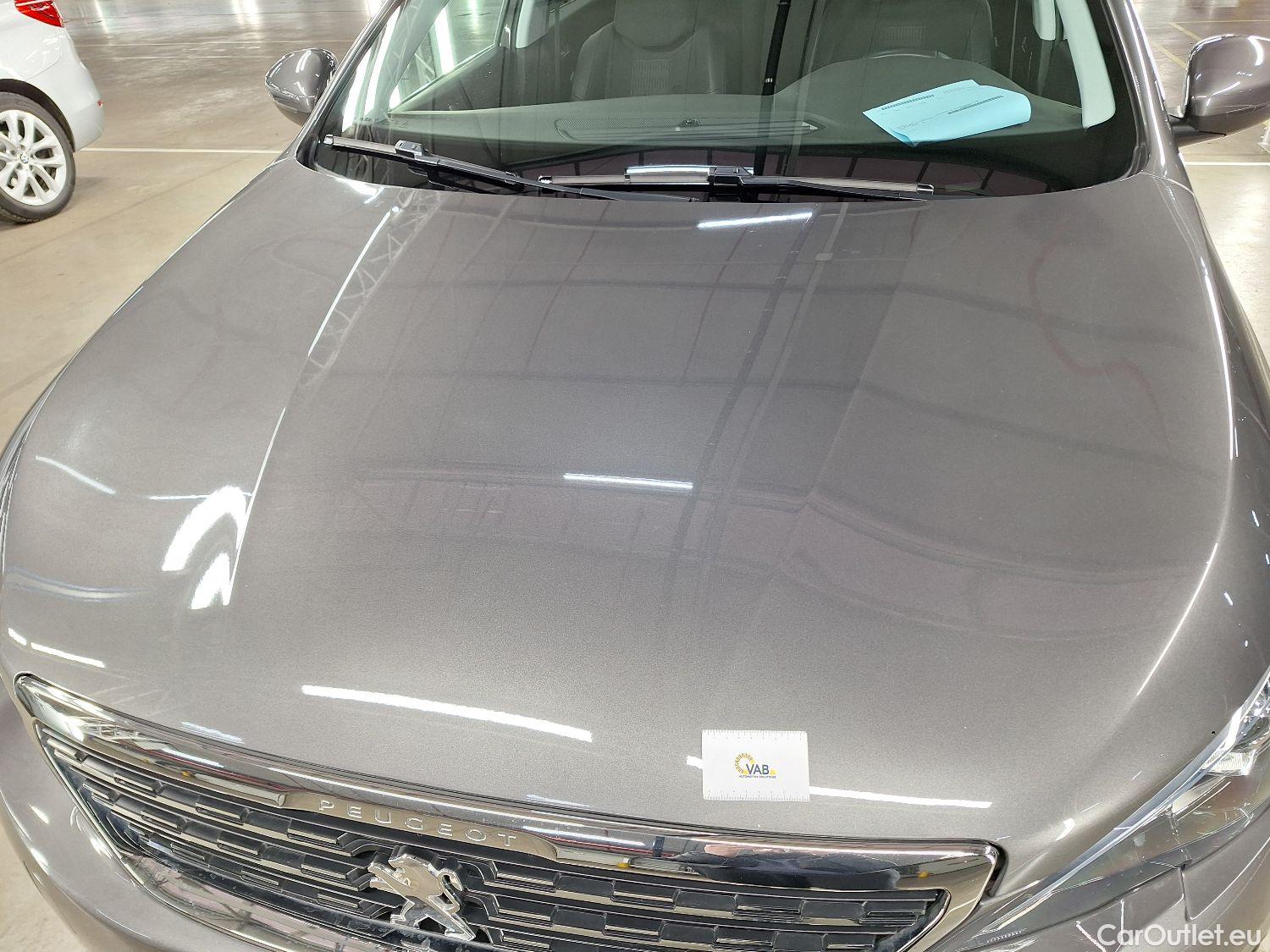  Peugeot  308 Peugeot,  FL'17, Peugeot  1.5 BlueHDi 130 S&S EAT8 Allure 5d #38