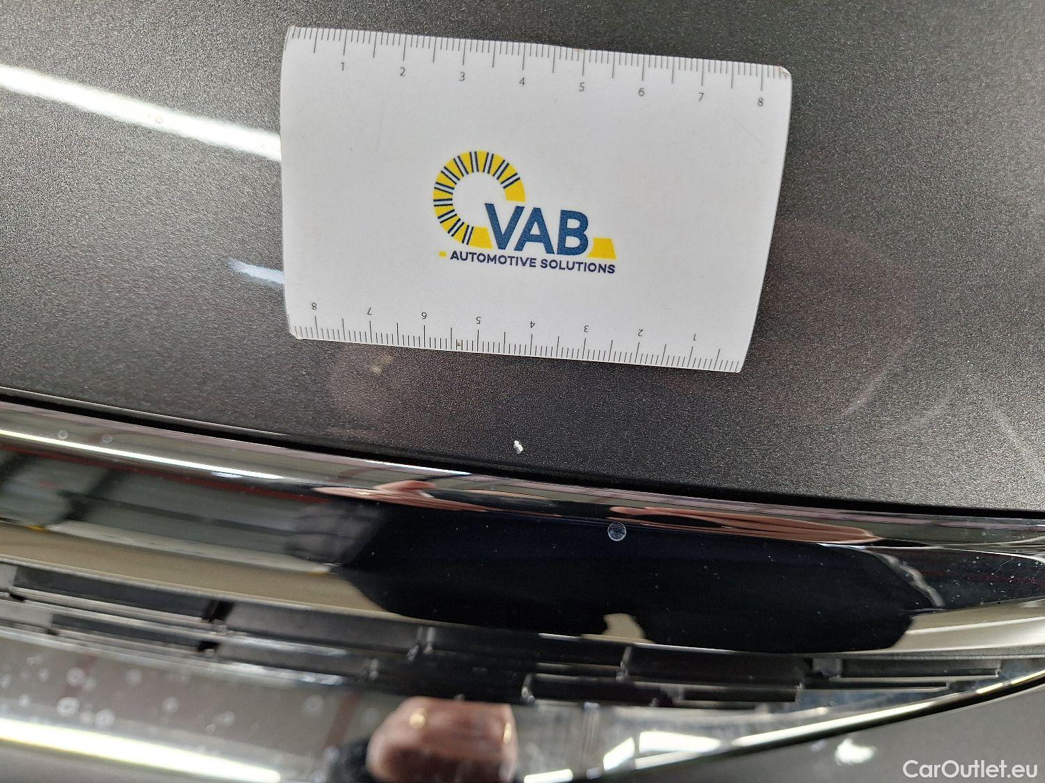  Peugeot  308 Peugeot,  FL'17, Peugeot  1.5 BlueHDi 130 S&S EAT8 Allure 5d #39