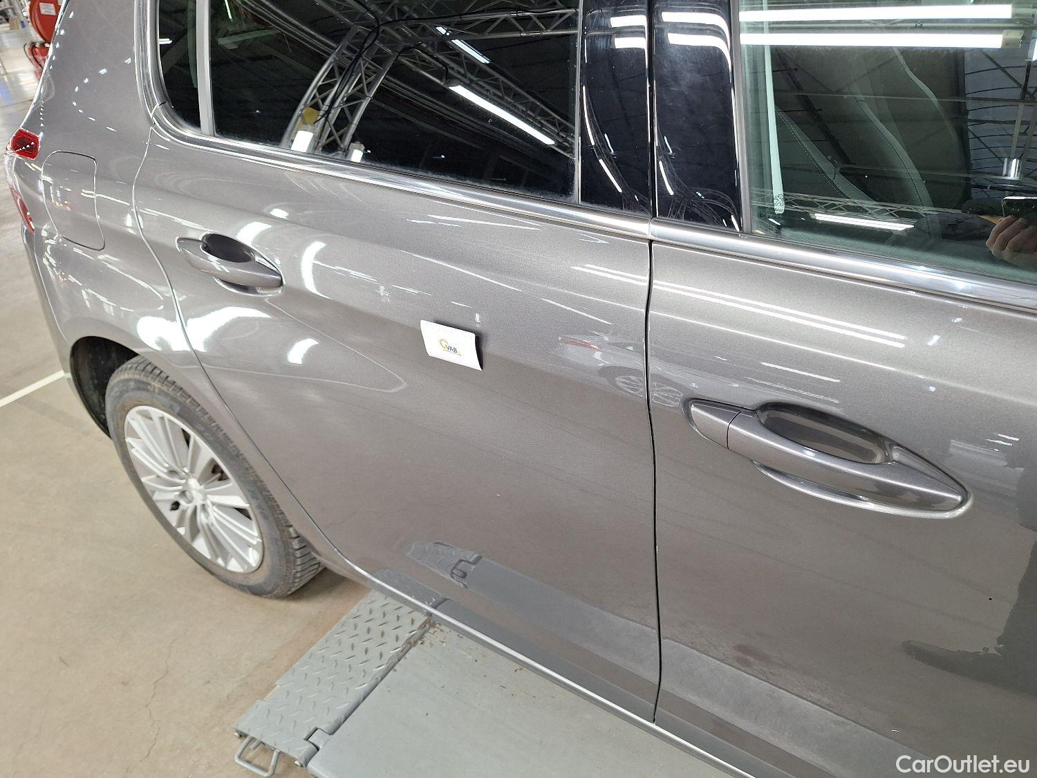  Peugeot  308 Peugeot,  FL'17, Peugeot  1.5 BlueHDi 130 S&S EAT8 Allure 5d #1