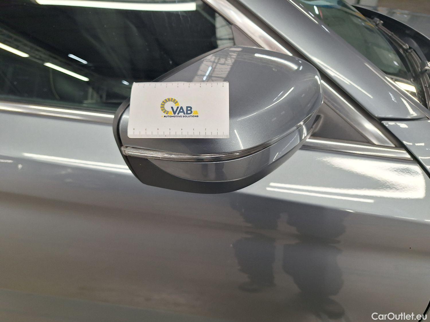  Bmw  Serie 5 BMW, 5-serie FL'20 PHEV, BMW 5 Reeks Berline 520e 150kW 4d #44