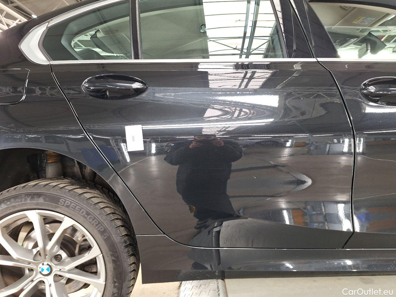  Bmw  Serie 3 BMW, 3-serie '18, BMW 3 Reeks Berline 318dA (110 kW) 4d #13