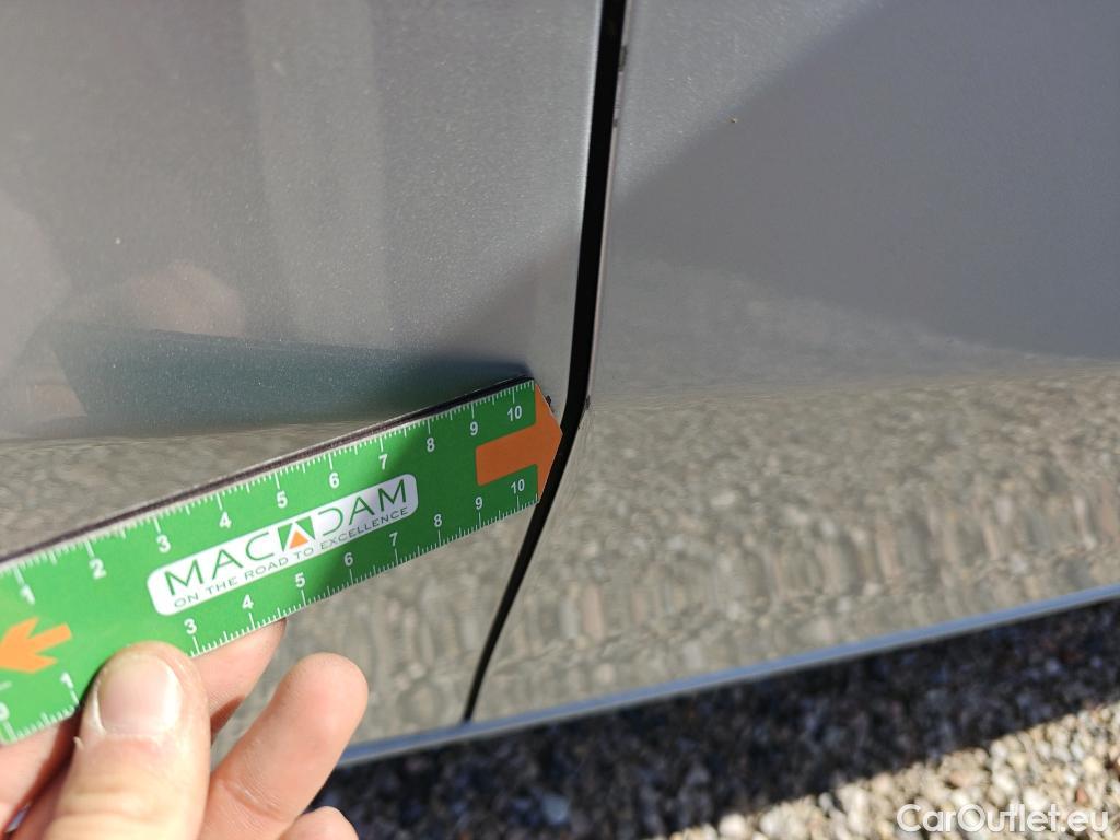  Mercedes  B-Klasse MERCEDES-BENZ Clase B / 2019 / 5P / monovolumen compacto B 180 d #46