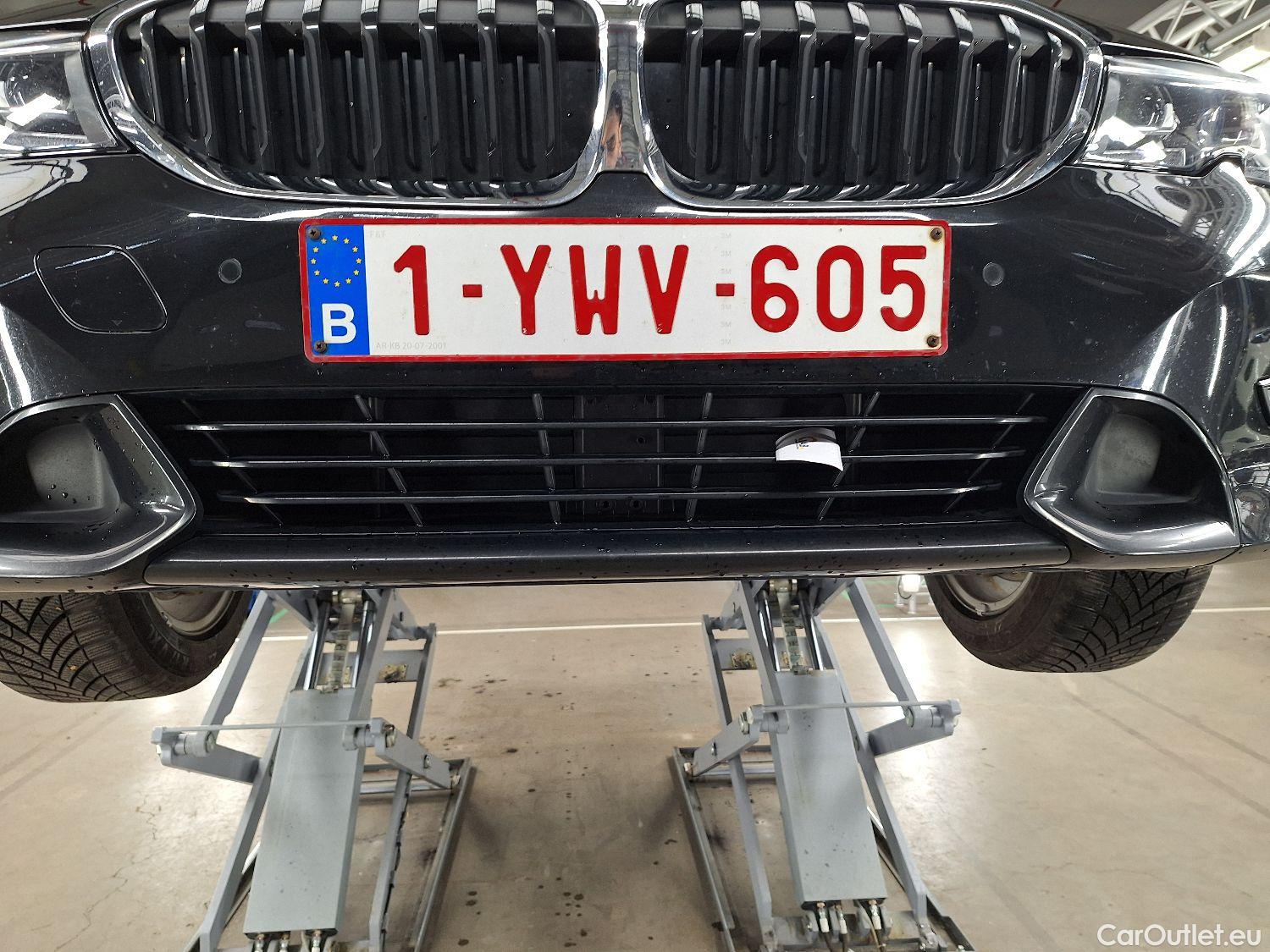  Bmw  Serie 3 BMW, 3-serie '18, BMW 3 Reeks Berline 318dA (110 kW) 4d #3