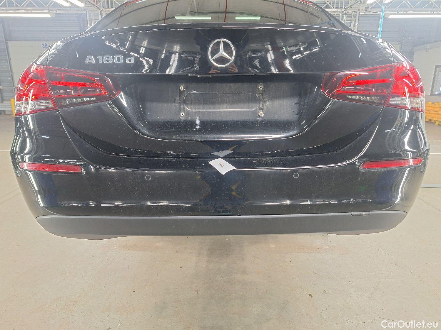  Mercedes  A-Klasse Mercedes, A-Class Berline '18, Mercedes-Benz  Limousine A 180d Business S #5